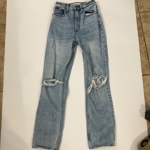Abercrombie and Fitch | A&F | Ripped 90s Straight Ultra High Rise | Size 24 | 00